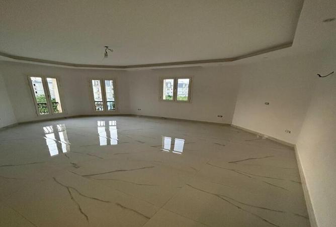103758902 - Property Image 2