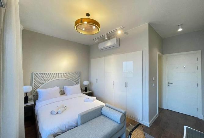 98013471 - Property Image 3