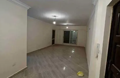 Apartment - 3 Bedrooms - 1 Bathroom for sale in El Koronfel - The 5th Settlement - New Cairo City - Cairo