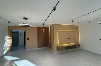 شقة - 3 غرف نوم - 3 حمامات للبيع في B2 - مدينتي - القاهرة