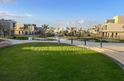 تاون هاوس - 3 - 3 للبيع في سوديك ايست - الحي السادس - هليوبوليس الجديدة - القاهرة