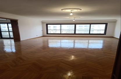 Apartment - 3 Bedrooms - 3 Bathrooms for sale in Mosadak St. - Dokki - Giza