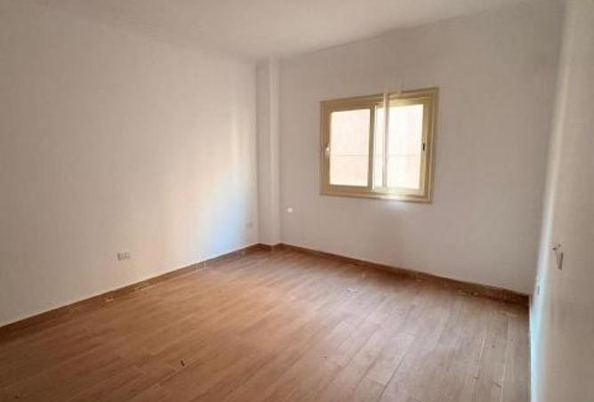 100923401 - Property Image 2
