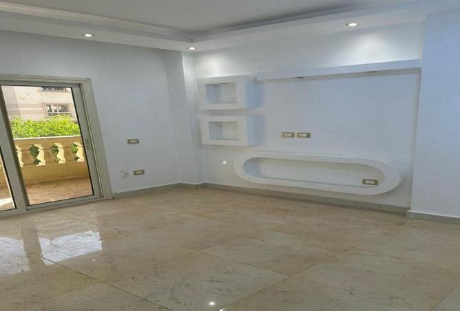 100923401 - Property Image 3