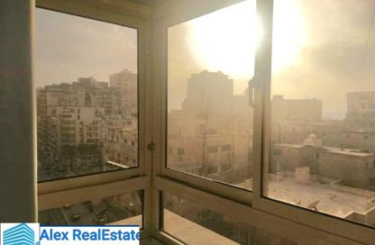 Apartment - 3 Bedrooms - 2 Bathrooms for rent in Kasr Al Safa St. - Zezenia - Hay Sharq - Alexandria