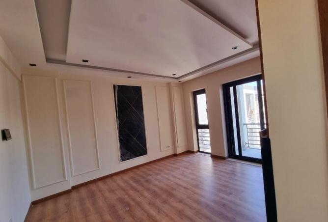 8652909 - Property Image 3