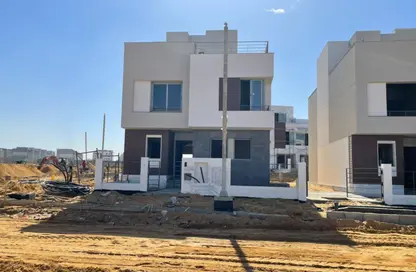 Villa - 3 Bedrooms - 4 Bathrooms for sale in Palm Hills New Cairo - 5th Settlement Compounds - The 5th Settlement - New Cairo City - Cairo