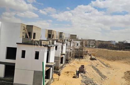 تاون هاوس - 3 - 4 للبيع في تلال إيست - كمبوندات التجمع الخامس - التجمع الخامس - مدينة القاهرة الجديدة - القاهرة