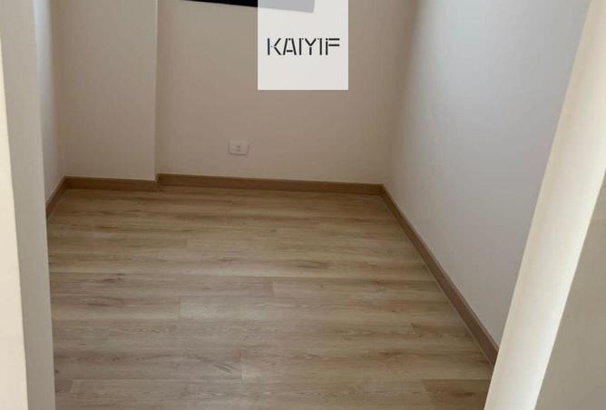 58742331 - صورة العقار 2