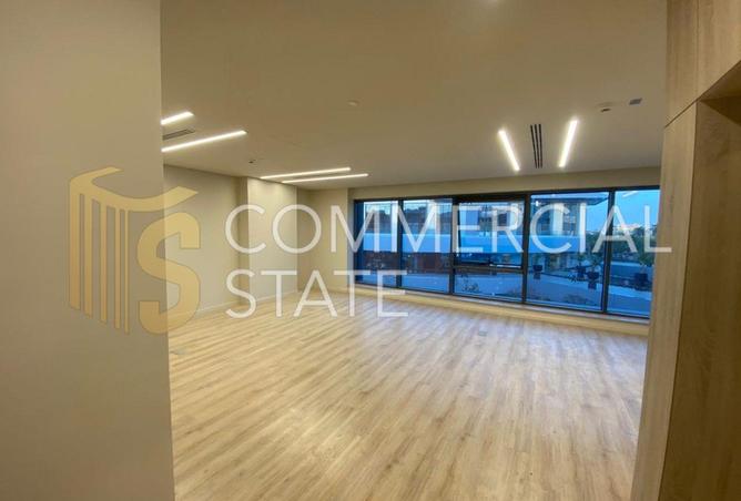98825406 - Property Image 3