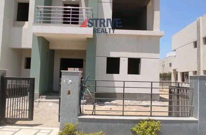 Villa - 5 Bedrooms - 5 Bathrooms for sale in Madinaty - Cairo