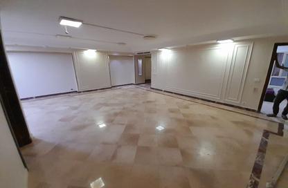 Apartment - 5 Bedrooms - 3 Bathrooms for rent in Almosekar Ali Ismail St. - Dokki - Giza