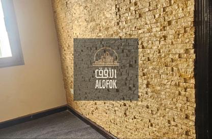 Office Space - 3 Bedrooms - 1 Bathroom for rent in Cliff Mall New Cairo - South Teseen St. - The 5th Settlement - New Cairo City - Cairo