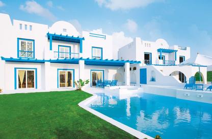 Chalet - 2 Bedrooms - 2 Bathrooms for sale in Mountain View - Ras Al Hekma - North Coast