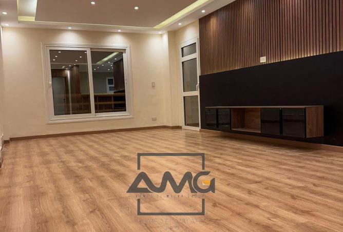 52444570 - صورة العقار 3