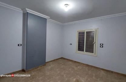 Apartment - 3 Bedrooms - 1 Bathroom for rent in Gate 3 old - Khafre - Hadayek El Ahram - Giza