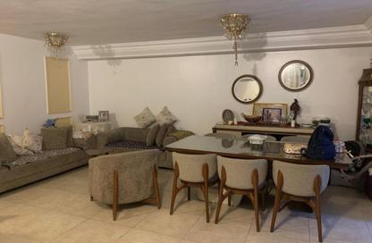 Apartment - 4 Bedrooms - 3 Bathrooms for sale in Abdel Moneim Riad St. - Mohandessin - Giza