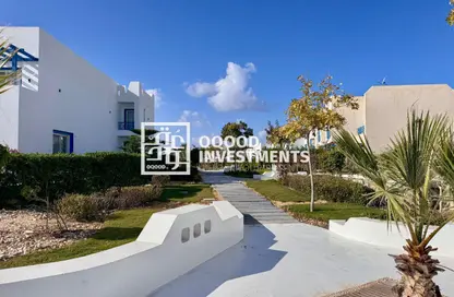 Chalet - 2 Bedrooms - 2 Bathrooms for sale in Mountain View - Ras Al Hekma - North Coast