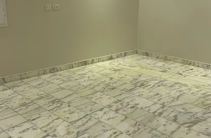 مساحات مكتبية - غرفة نوم - 2 حمامات للايجار في روضة زايد - الحي الثاني عشر - الشيخ زايد - الجيزة