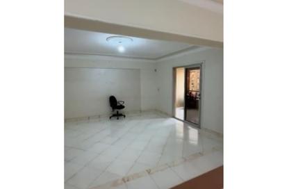 Apartment - 3 Bedrooms - 2 Bathrooms for sale in Nasr City - Cairo