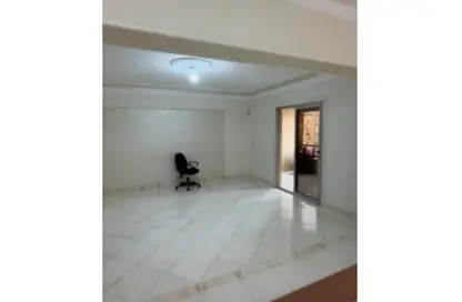 شقة - 3 غرف نوم - 2 حمامات للبيع في مدينة نصر - القاهرة