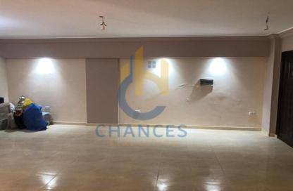 Apartment - 3 Bedrooms - 2 Bathrooms for sale in Al Gezira St. - South Investors Area - New Cairo City - Cairo