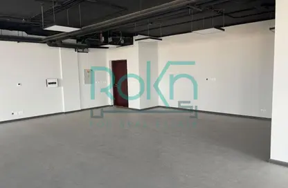 مساحات مكتبية - 5 غرف نوم - 1 حمام للايجار في ذا بورتال - بيفرلي هيلز - كمبوندات الشيخ زايد - الشيخ زايد - الجيزة