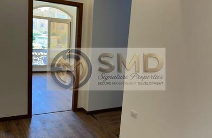 شقة - 2 - 3 للايجار في غرب الجولف - كمبوندات القطامية - القطامية - مدينة القاهرة الجديدة - القاهرة