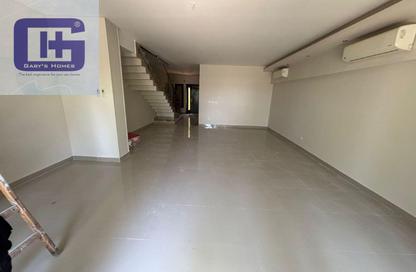 Townhouse - 3 Bedrooms - 3 Bathrooms for rent in Garden Residence - Hyde Park - New Cairo City - Cairo