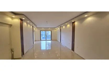 شقة - 3 غرف نوم - 2 حمامات للايجار في جاليريا  مون فالى - المستثمرين الجنوبية - مدينة القاهرة الجديدة - القاهرة