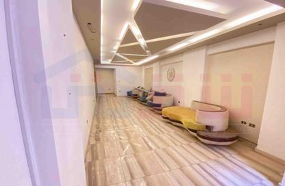 Apartment - 3 Bedrooms - 2 Bathrooms for sale in Al Mosheer Ahmed Ismail St. - Sidi Gaber - Hay Sharq - Alexandria