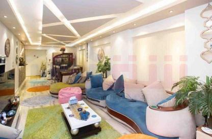 Apartment - 3 Bedrooms - 2 Bathrooms for sale in Al Mosheer Ahmed Ismail St. - Sidi Gaber - Hay Sharq - Alexandria