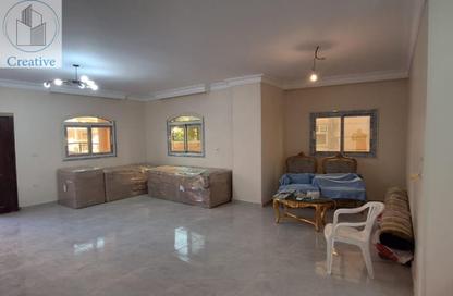 Apartment - 3 Bedrooms - 2 Bathrooms for rent in 1st Neighborhood - 7th Area - Shorouk City - Cairo