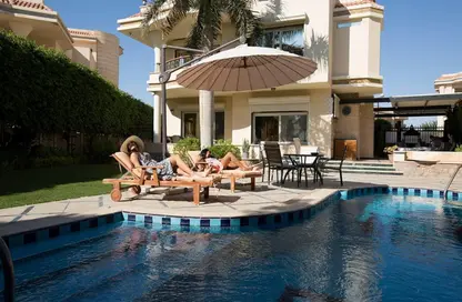 فيلا - 5 غرف نوم - 4 حمامات للبيع في جولدن هايتس - المستثمرين الشمالية - مدينة القاهرة الجديدة - القاهرة