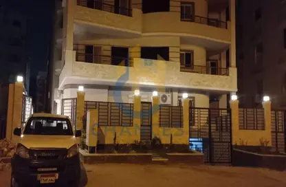 Apartment - 3 Bedrooms - 2 Bathrooms for sale in North Lotus - El Lotus - New Cairo City - Cairo