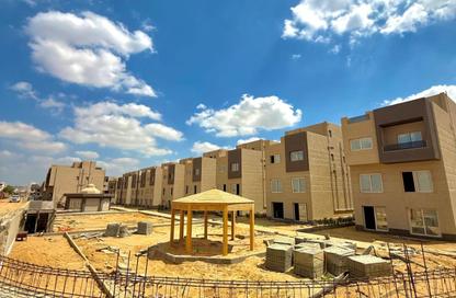 فيلا - 6 - 6 للبيع في مونتانيا بارك - مدينة زايد الجديدة - الشيخ زايد - الجيزة