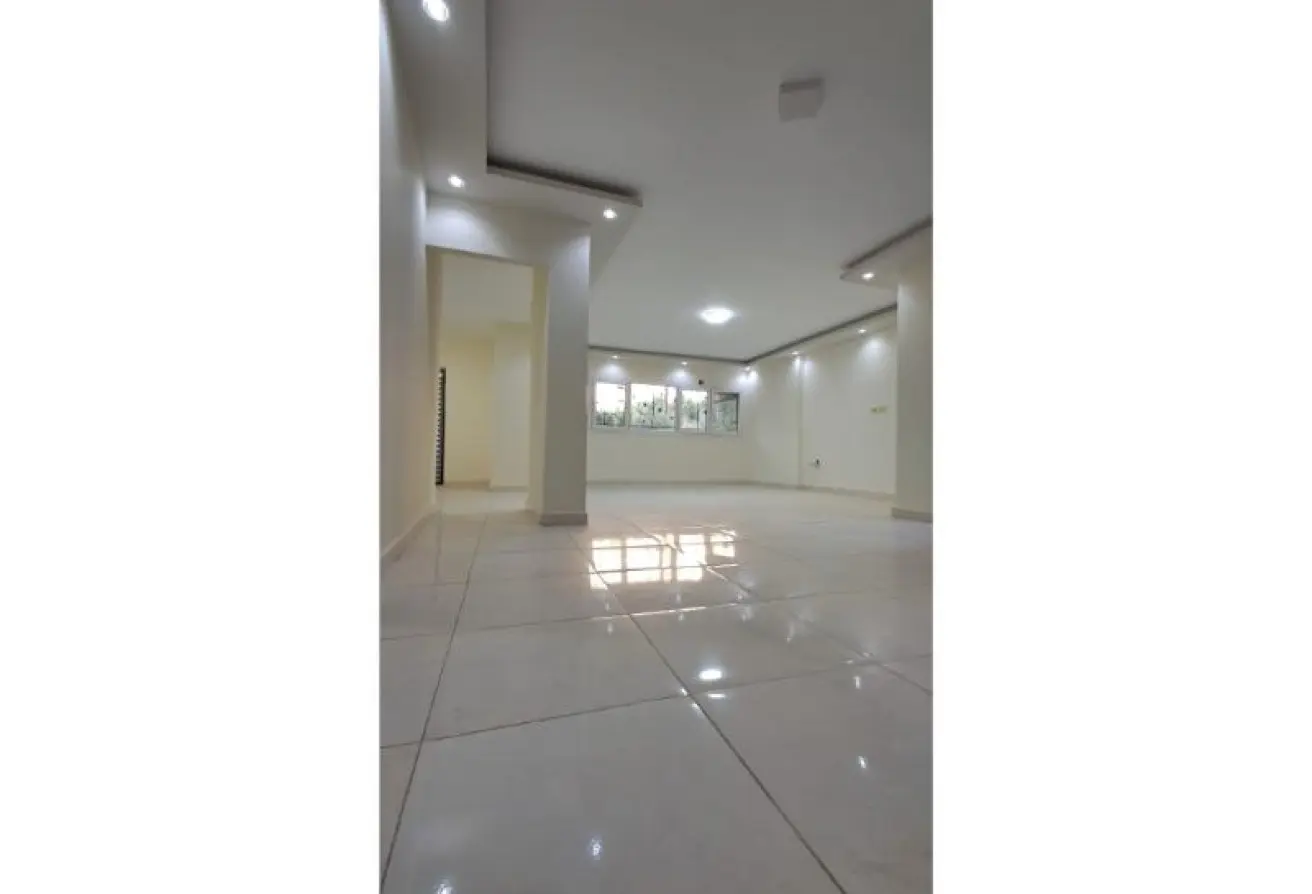 117002018 - Property Main Image