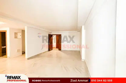 Apartment - 3 Bedrooms - 2 Bathrooms for rent in Sky line - Smouha - Hay Sharq - Alexandria