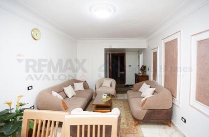 Apartment - 3 Bedrooms - 2 Bathrooms for sale in Saba Basha - Hay Sharq - Alexandria