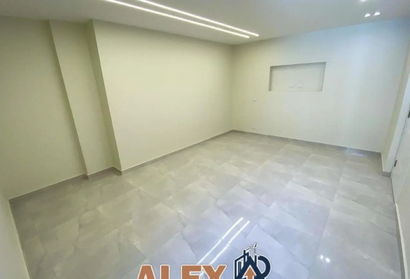 90727154 - Property Main Image