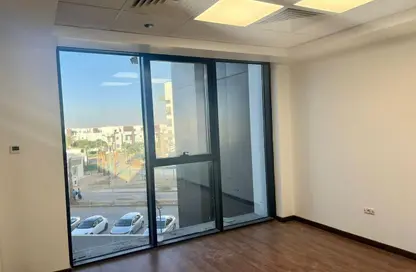 Office Space - 2 Bedrooms - 1 Bathroom for rent in Hyde Park - New Cairo City - Cairo