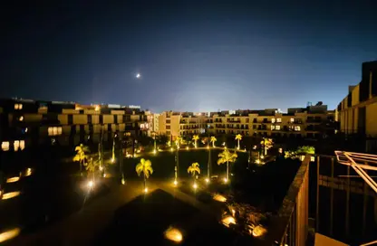 شقة - 3 غرف نوم - 3 حمامات للايجار في ذا كورت ياردز - كمبوندات الشيخ زايد - الشيخ زايد - الجيزة