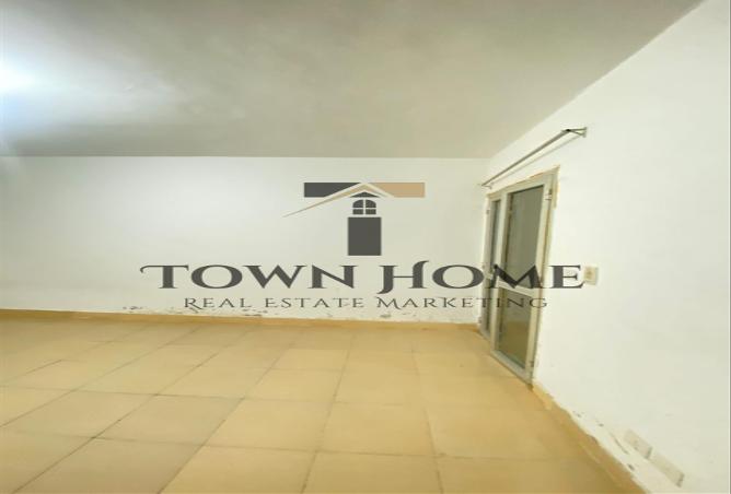 8702909 - Property Image 3