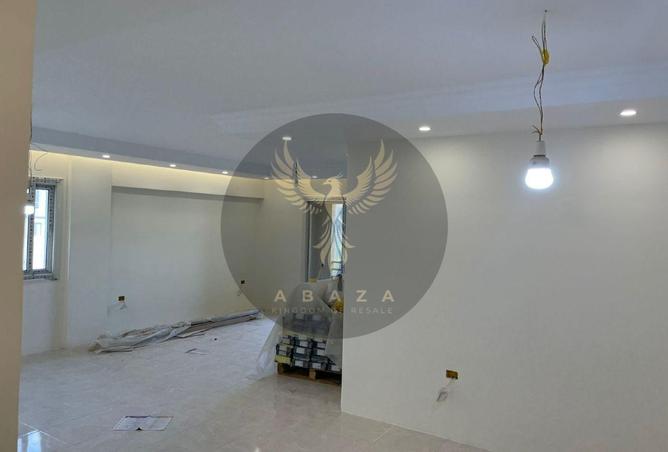 83127800 - Property Image 3