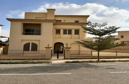 فيلا - 5 غرف نوم - 5 حمامات للبيع في اب تاون كايرو - المقطم - القاهرة