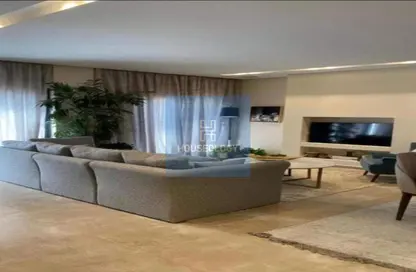 شقة - 3 غرف نوم - 3 حمامات للبيع في كمبوند البروج - كمبوندات الشروق - مدينة الشروق - القاهرة