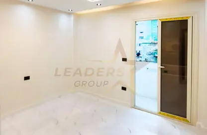 Apartment - 2 Bedrooms - 1 Bathroom for sale in Camp Chezar - Hay Wasat - Alexandria