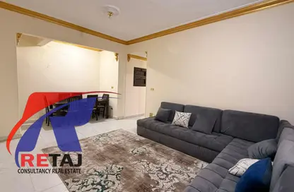 Apartment - 2 Bedrooms - 1 Bathroom for rent in Abdel Gawad Salem St. - 8th Zone - Nasr City - Cairo