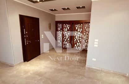 Apartment - 3 Bedrooms - 3 Bathrooms for rent in El Yasmeen 1 - El Yasmeen - New Cairo City - Cairo