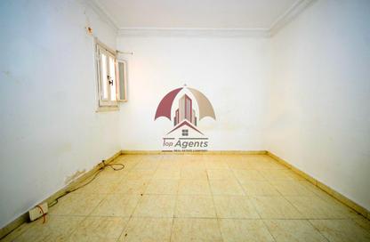 Apartment - 3 - 1 for sale in Fouad St. - Raml Station - Hay Wasat - Alexandria